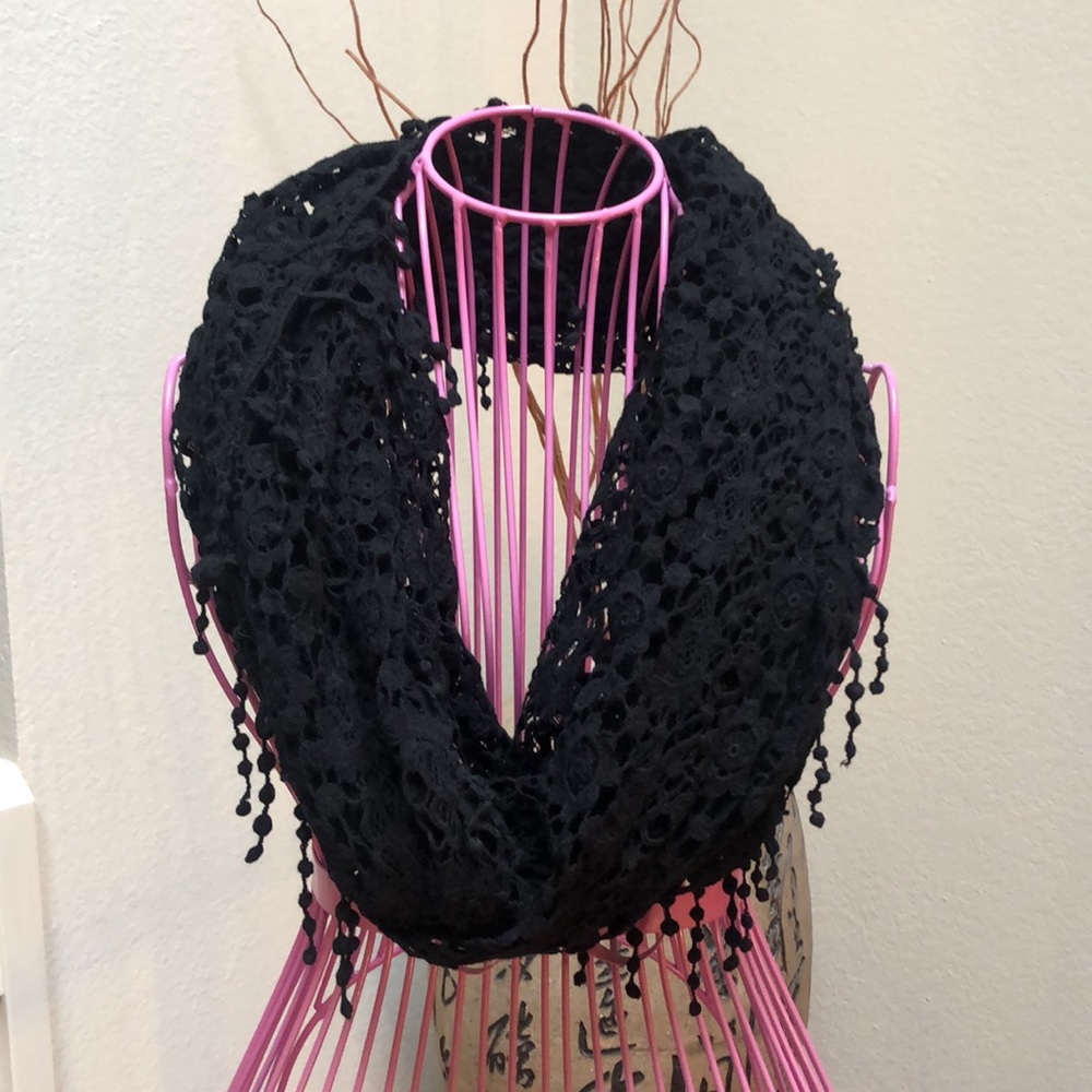 Infinity scarf